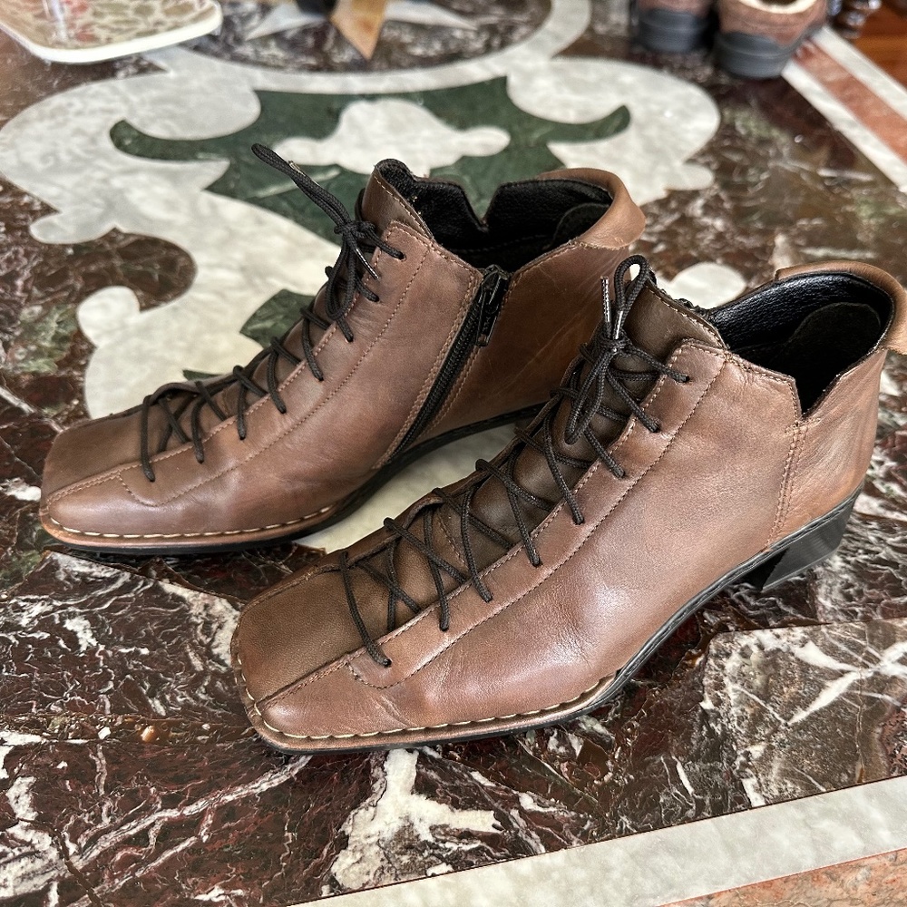 Rieker Leather Booties Size 36
